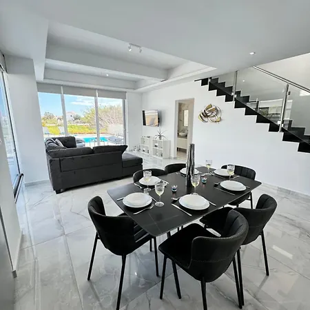 빌라 Protaras Rustic Paradise Luxury 1