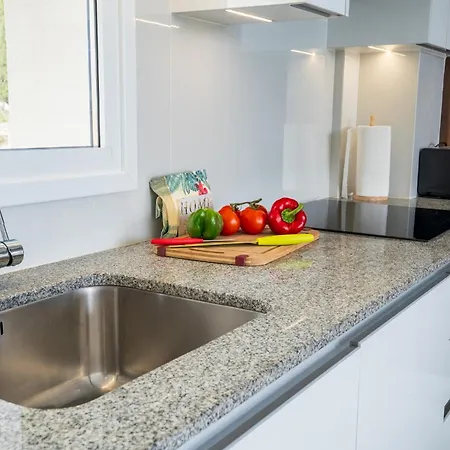 Protaras Rustic Paradise Luxury 1 *