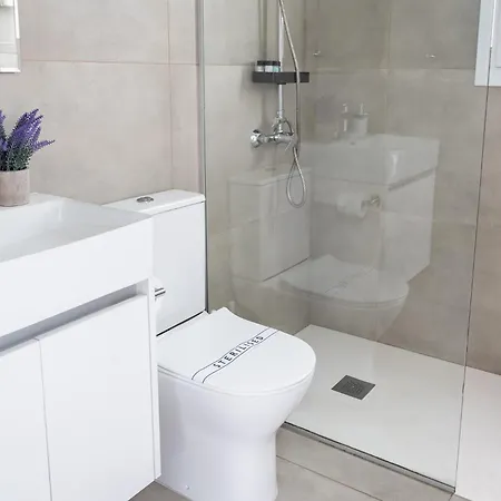 Protaras Rustic Paradise Luxury 1 * 파라림니
