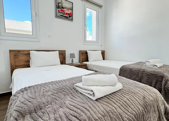 Protaras Rustic Paradise Luxury 1 * Paralímni