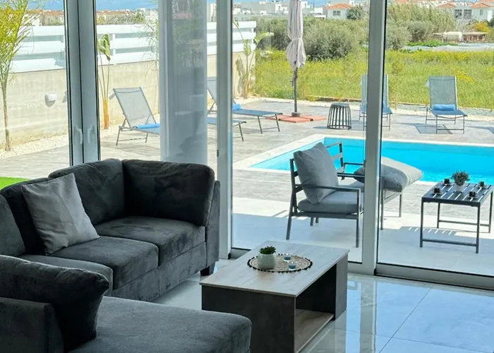 Protaras Rustic Paradise Luxury 1 * 帕拉利米尼