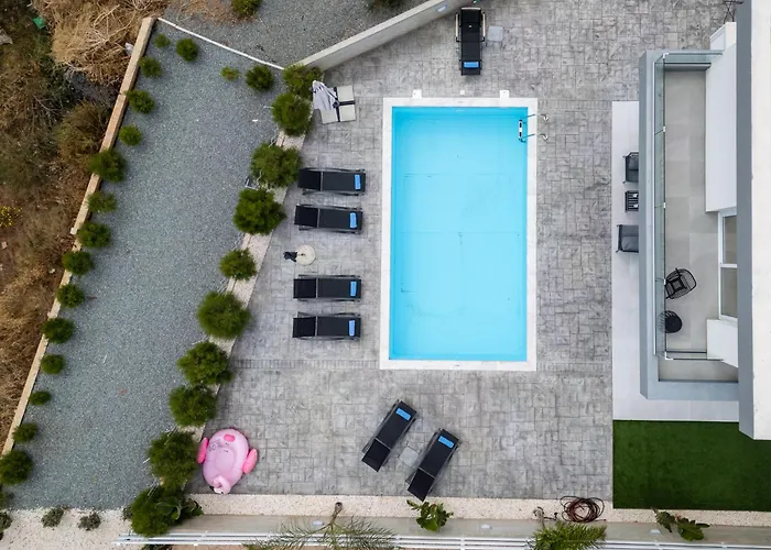 Protaras Rustic Paradise Luxury 1 帕拉利米尼